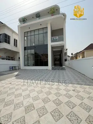 5bdrm Duplex in Chevron for sale