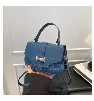 Shoulder Handbag Crossbody Small Square Bag for Women.