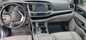 Toyota Highlander 2017 Blue