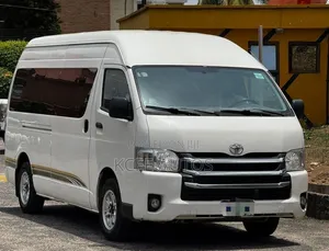 Toyota HiAce 2010 White
