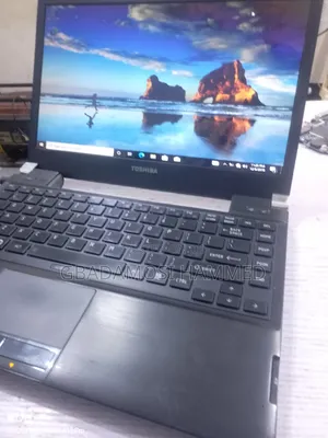 Laptop Toshiba Portege R830 6GB Intel Core i5 HDD 320GB
