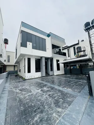 Furnished 5bdrm Duplex in Private Estate Lekki for sale