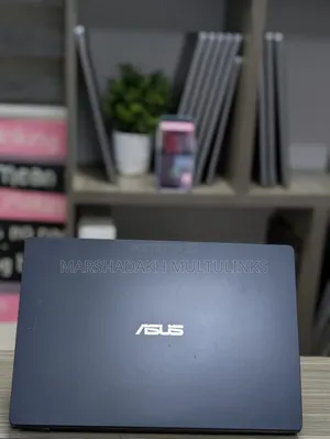 Laptop Asus 4GB Intel SSD 128GB