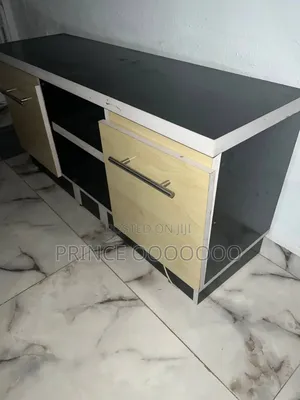 3 Months Old Solid TV Shelf
