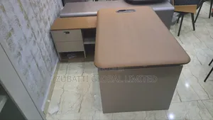 Executive 1.4 Metres Table