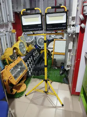 Twin-Head Rechargeable Led Floodlight