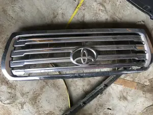 Front Grille Land Cruiser 2015