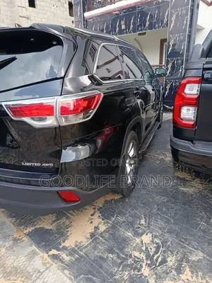 Toyota Highlander Limited 4dr SUV AWD (3.5L 6cyl 6A) 2015 Black