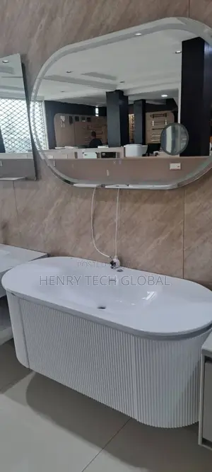 Cabinet Basin With Mirror