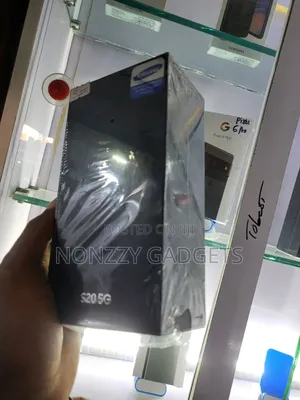 New Samsung Galaxy S20 128 GB