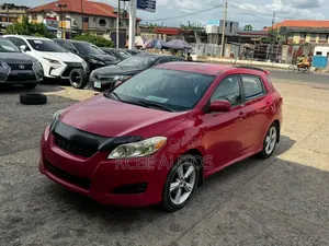 Toyota Matrix XRS Hatchback FWD (2.4L 4cyl 5A) 2009 Red