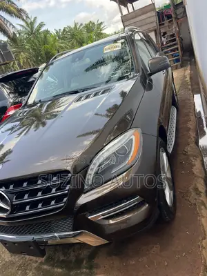 Mercedes-Benz M Class ML350 4MATIC 4dr SUV AWD (3.5L 6cyl 7A) 2014