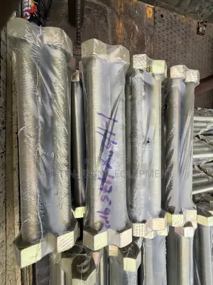 11/2 X475mm Stud Bolts