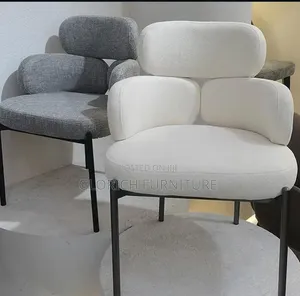 Pebble Back Boucle Dining Chair – Soft Fabric Upholstery Matte Black