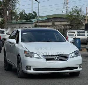 Lexus ES 2012 White