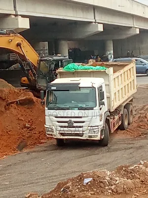 20 Ton of Granite and Sharp Sand