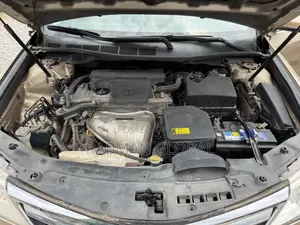Toyota Camry LE 4dr Sedan (2.5L 4cyl 6A) 2012 Gold