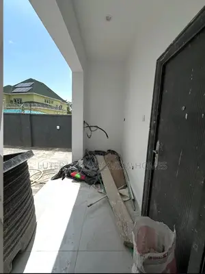 4bdrm Townhouse / Terrace in Jabi for rent
