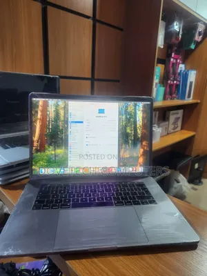 Laptop Apple MacBook 2018 16GB Intel Core i7 SSD 512GB