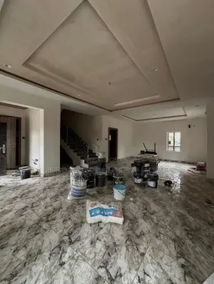4bdrm Townhouse/Terrace in Utako for sale