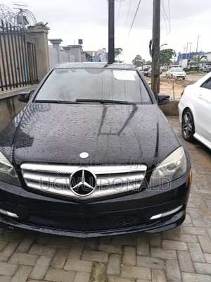 Mercedes-Benz C300 2011 White