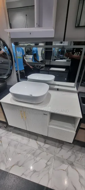 Executive Wash Hand Cabinet Basin
