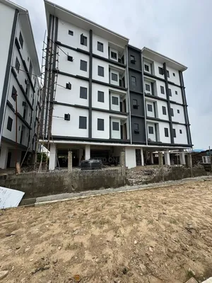 2bdrm Apartment in Surulere Lagos for sale