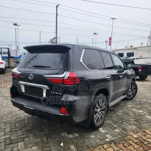 Lexus LX 2017 Black