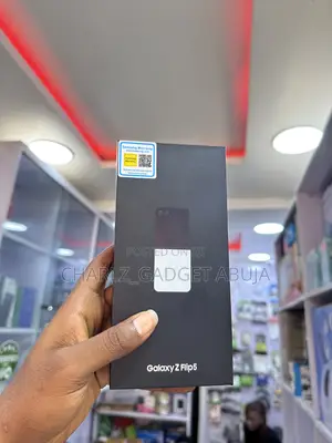 New Samsung Galaxy Z Flip5 256 GB
