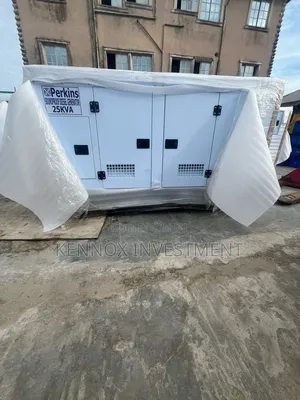 Standard 25kva Perkins Soundproof Diesel Generator