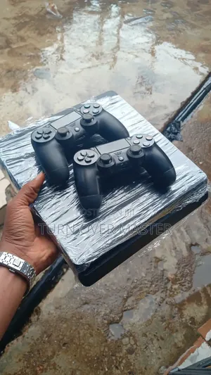 London Used Ps4 Slim Console 500gb With Extra Controller