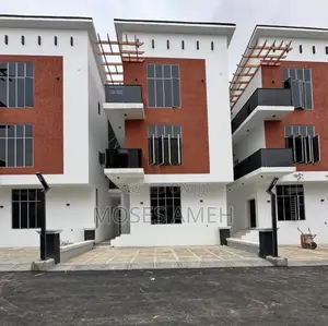 4bdrm Townhouse/Terrace in Utako for sale