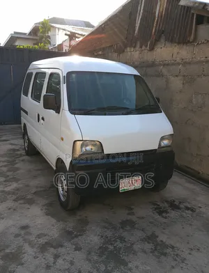Suzuki APV Minibus 2010 White