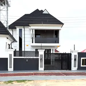 4bdrm Townhouse/Terrace in Apo Resettlement for sale