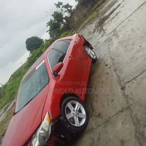 Toyota Camry SE V6 4dr Sedan (3.5L 6cyl 6A) 2012 Red