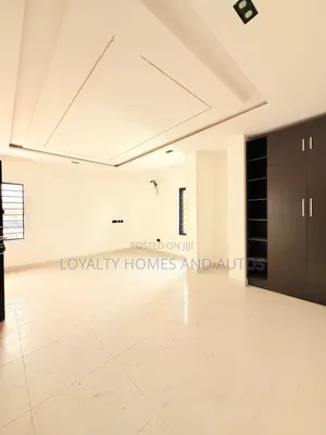 4bdrm Duplex in GRA Phase 1 for sale