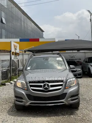 Mercedes-Benz GLK-Class Base GLK 350 4dr 4x2 (3.5L 6cyl 7A) 2015 Gray