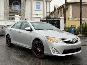 Toyota Camry LE 4dr Sedan (2.5L 4cyl 6A) 2012 Silver