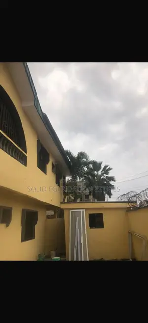 4bdrm Duplex in Igbo-efon for sale