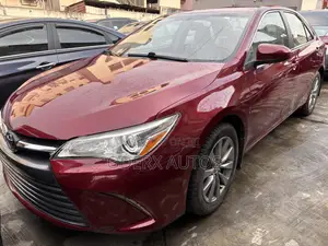 Toyota Camry XLE 4dr Sedan (2.5L 4cyl 6A) 2015 Burgundy
