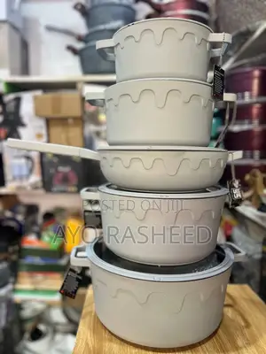 Ucc Life Cookware Set