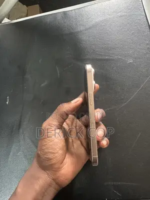 Apple iPhone 16 Pro 128 GB Gold