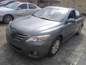 Toyota Camry 2011 Green