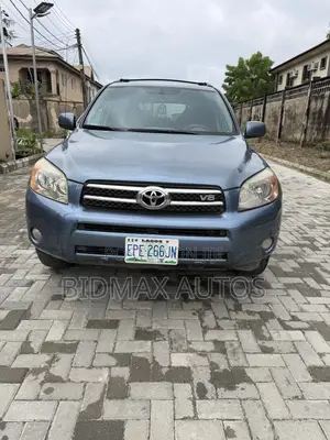 Toyota RAV4 Limited 2008 Blue