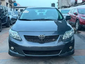 Toyota Corolla 2010 Gray