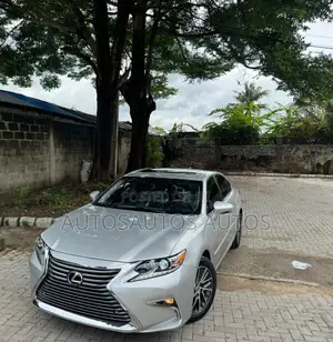 Lexus ES 350 FWD 2016 Silver