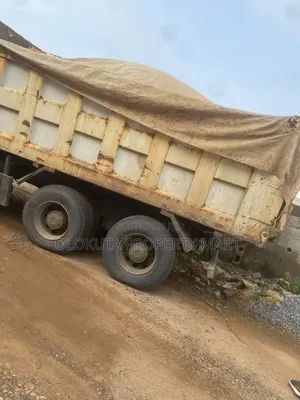 Grinate and Sharp Sand