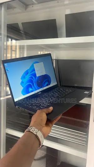 Laptop Dell Latitude 7310 16GB Intel Core i5 SSD 256GB