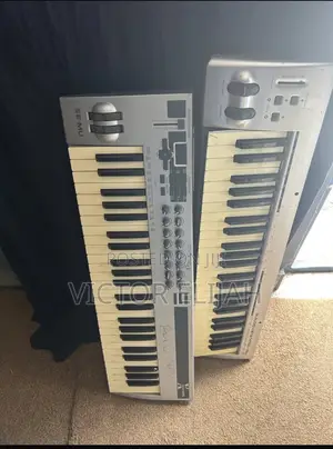 Midi Pianos