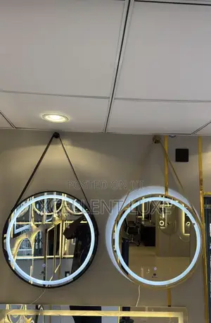 Led Round Mirror With Belt